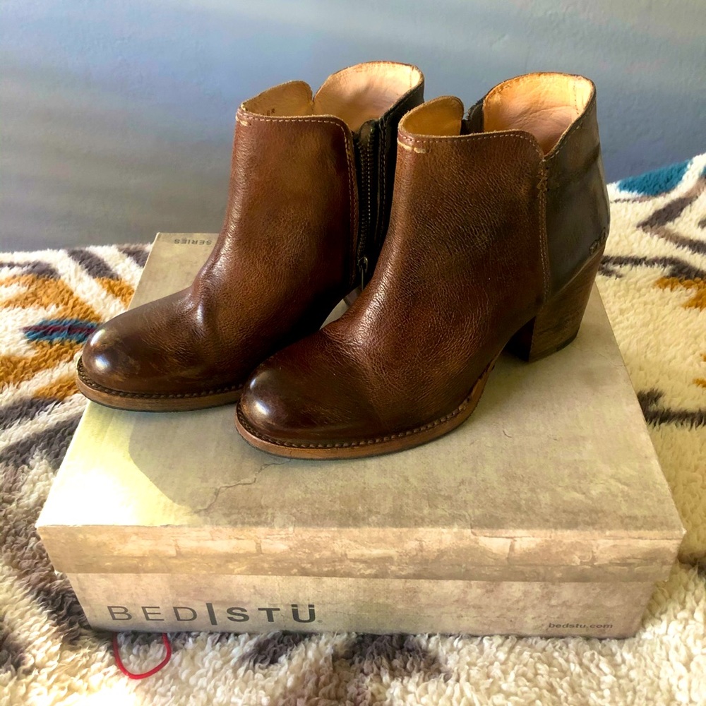 Bed Stu size 7 Cobbler Series Heeled Bootie